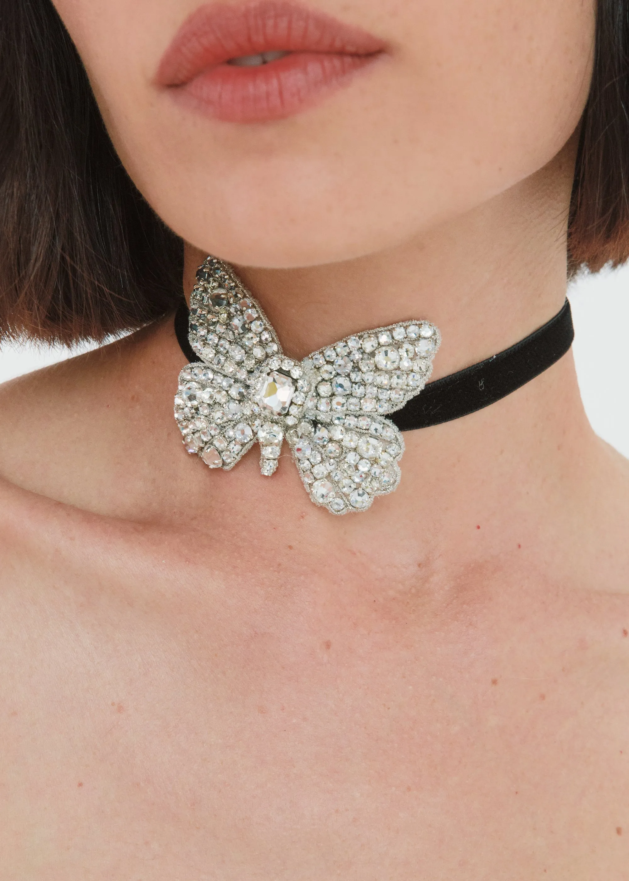 Avry Ribbon Tie -- Crystal