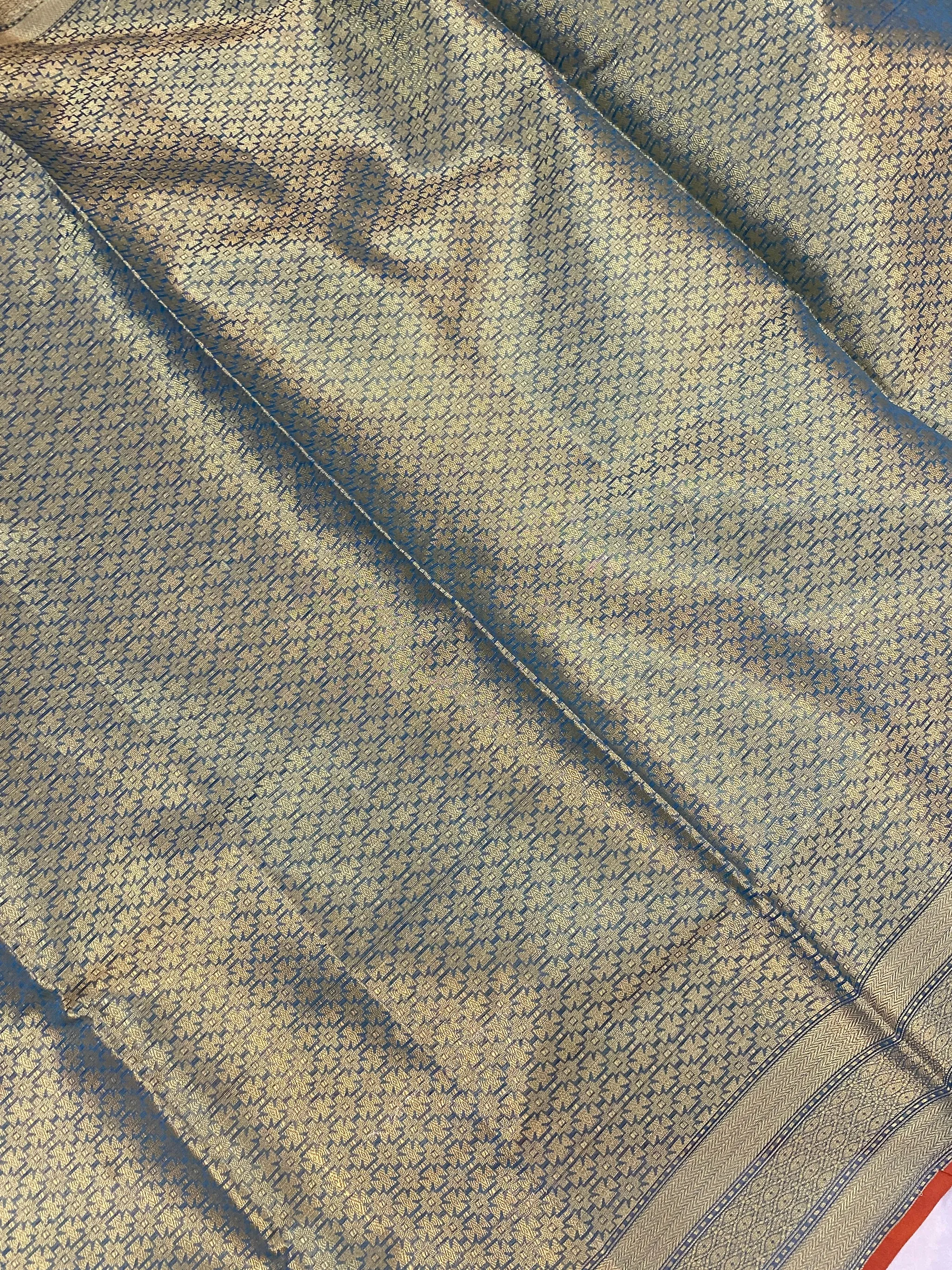 Elegant Handloom Banarasi Sari in Blue Pure Organza Silk
