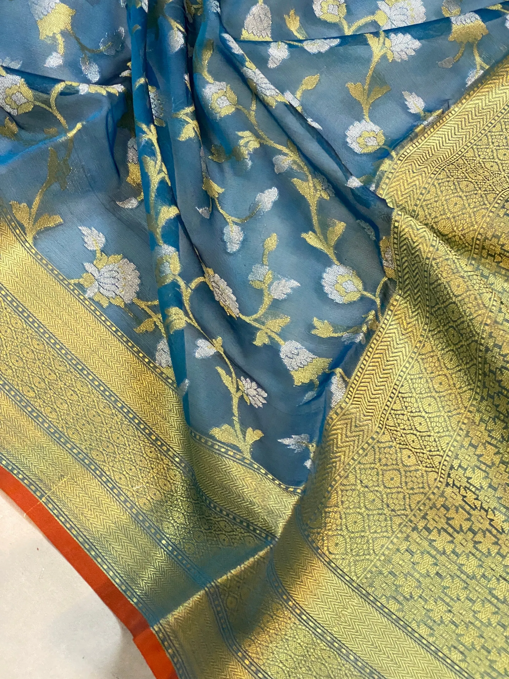 Elegant Handloom Banarasi Sari in Blue Pure Organza Silk