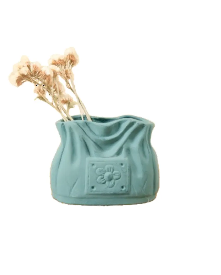 Emerald Handbag Luxe Style with a Touch of Rich Green Elegance