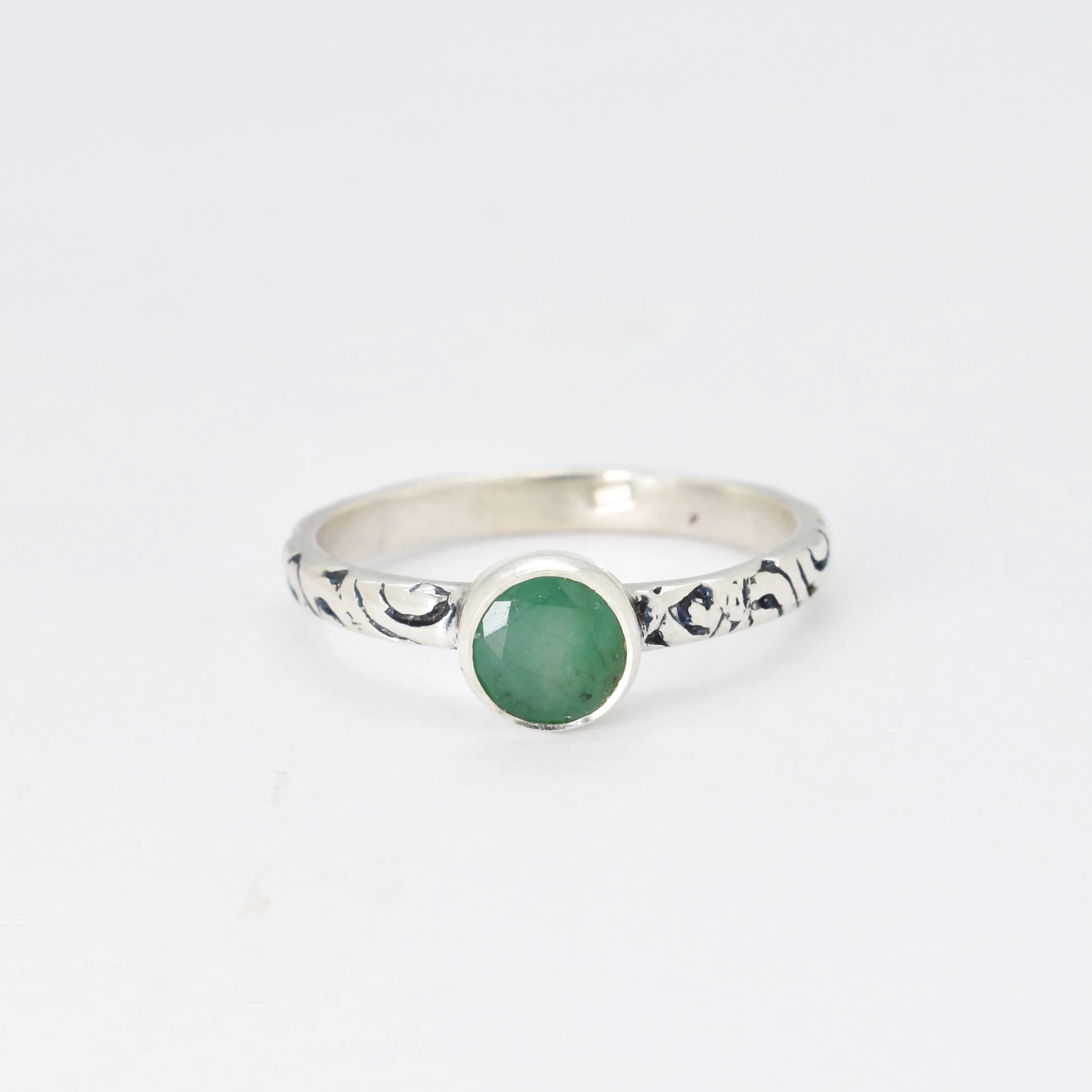 Genuine Emerald Ring - Engraved Silver Ring - Green Round Ring
