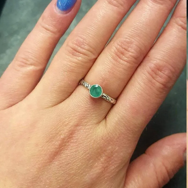 Genuine Emerald Ring - Engraved Silver Ring - Green Round Ring