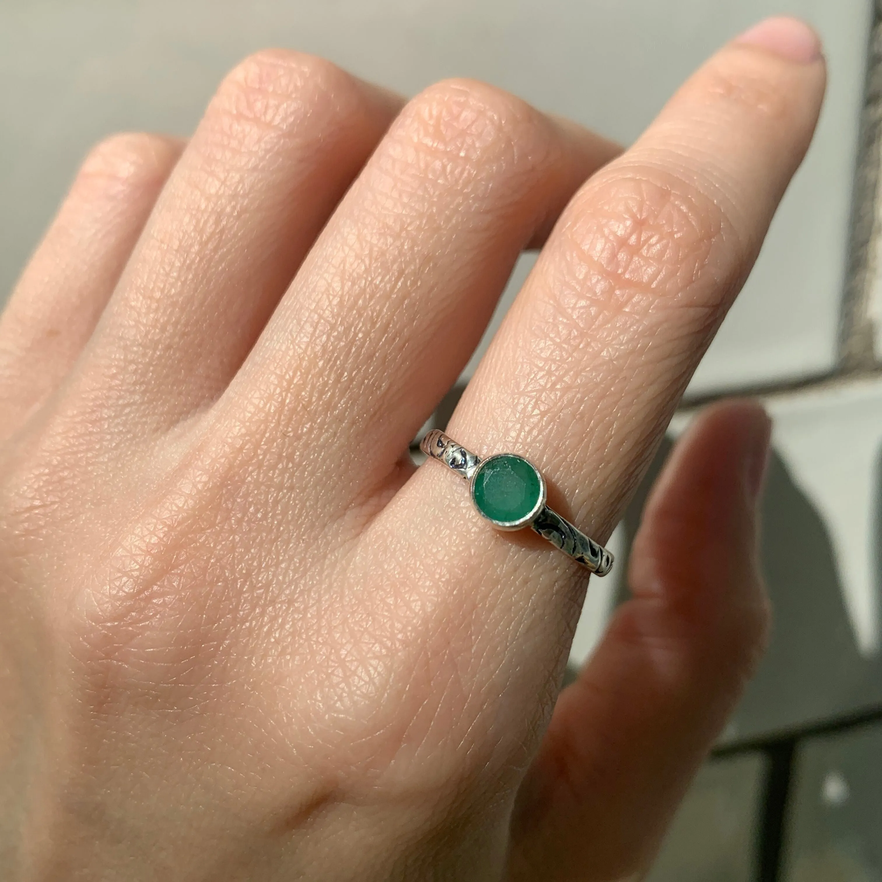 Genuine Emerald Ring - Engraved Silver Ring - Green Round Ring