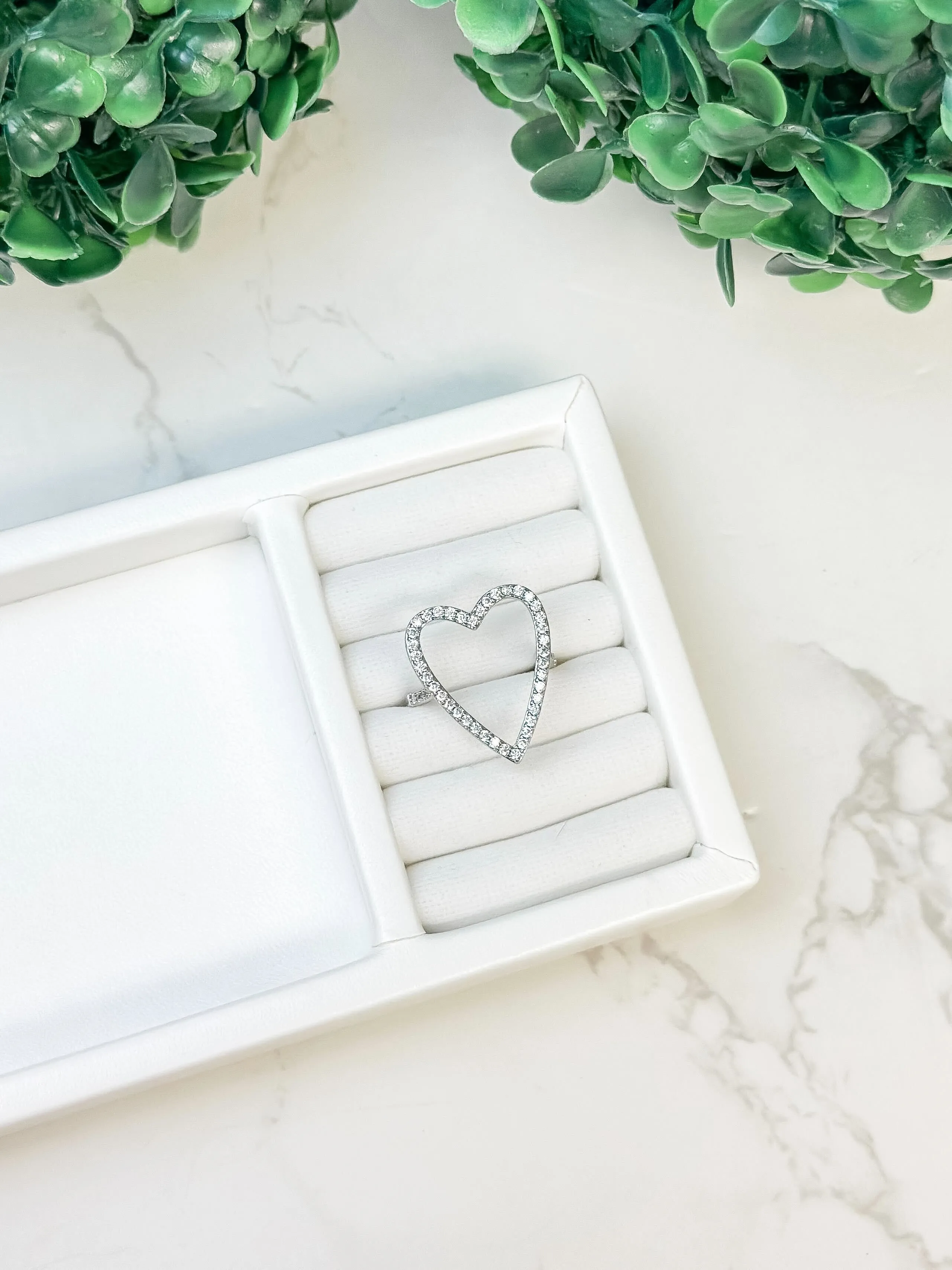 Lovey Dovey Pave G/S by B.B. Lila