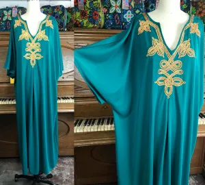 Vintage 70s | Emerald Green Caftan Kaftan Muumuu Boho Hippie Dress | Free Size